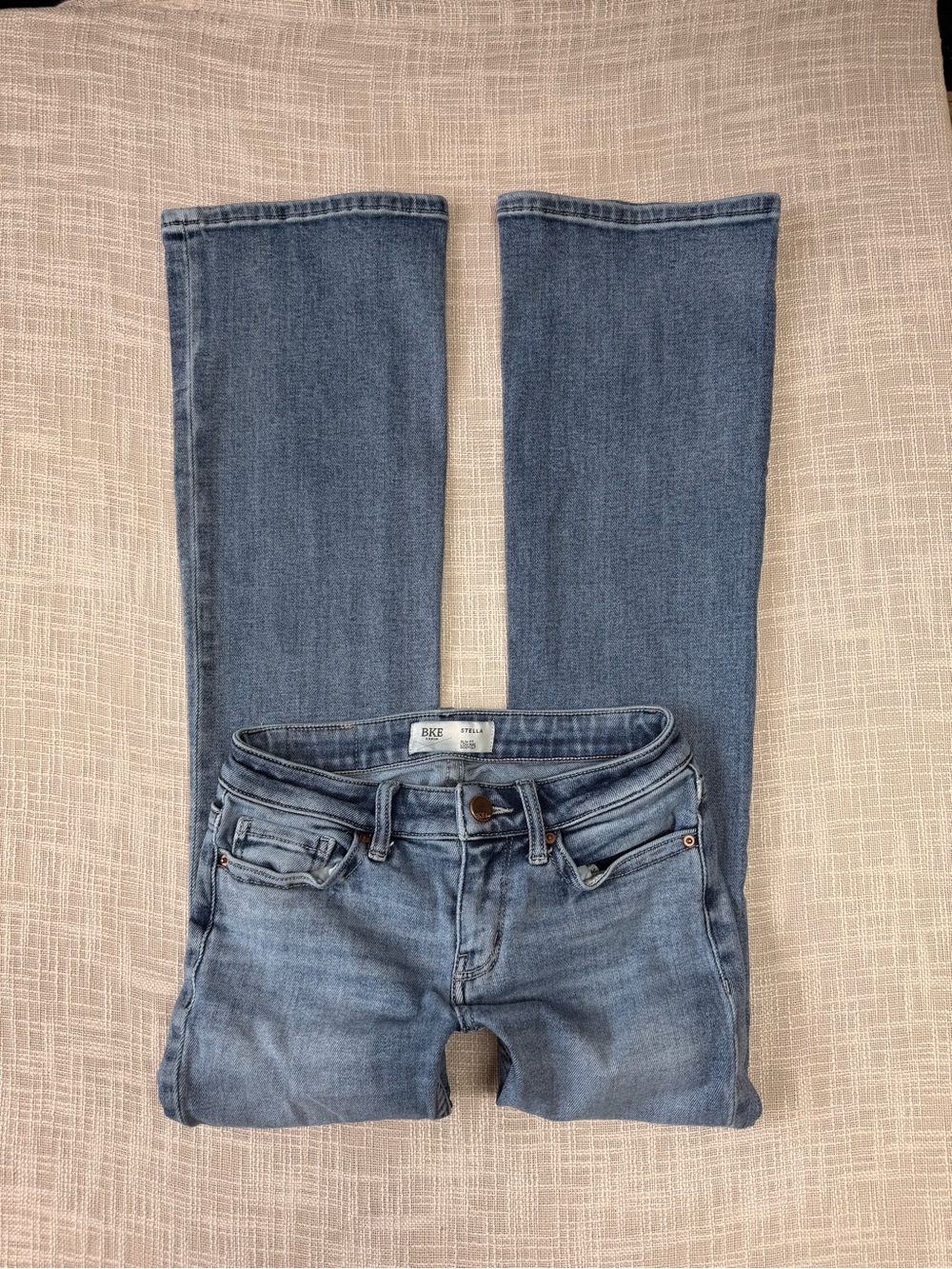 BKE Stella Low Rise Bootcut Jeans 24x31.5 Y2K Light Wash Denim
